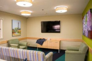 the patient lounge at stepping stone center for recovery